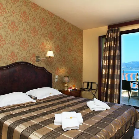 Hotel Tesoro Nikiana