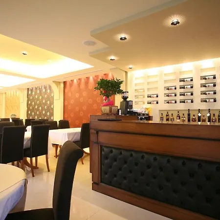 Tesoro Hotel 3*