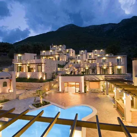 Tesoro Hotel 3*