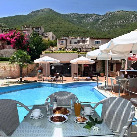 Tesoro Hotel Nikiana