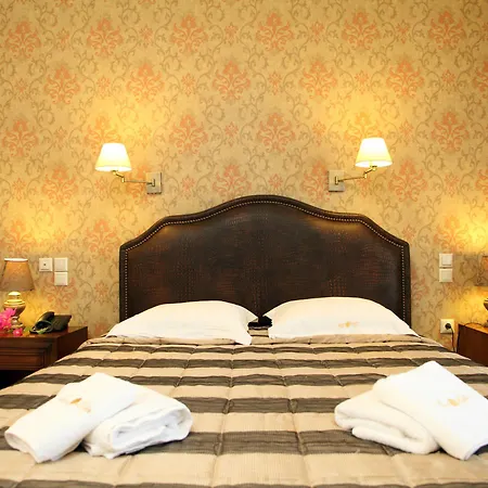 Tesoro Hotel Nikiana