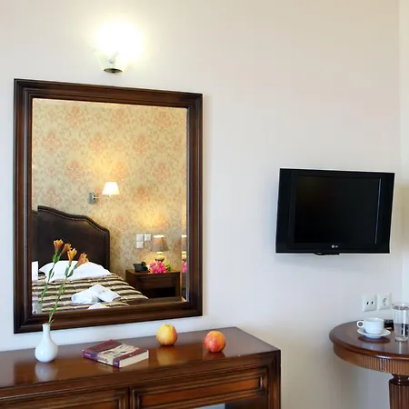 Tesoro Hotel 3*